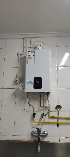 Calentador de gas con pantalla digital